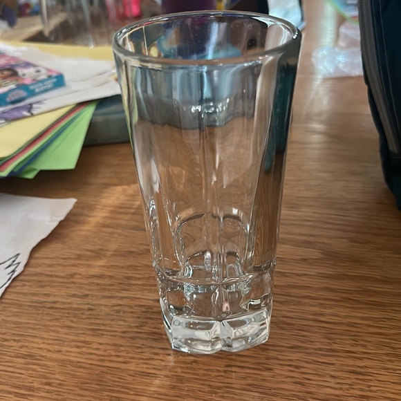 Glasses - Picture 2 of 4